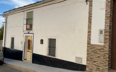 Vivienda en Calle Donoso Cortes (Salvaleón)