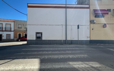 Local Avd Extremadura (Oliva de la Frontera).