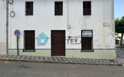 Vivienda + cocheras en Calle Meléndez Valdes (Oliva de la Frontera).