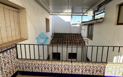 Vivienda + Piso + Cochera Calle Ramon y Cajal (Oliva de la Frontera).