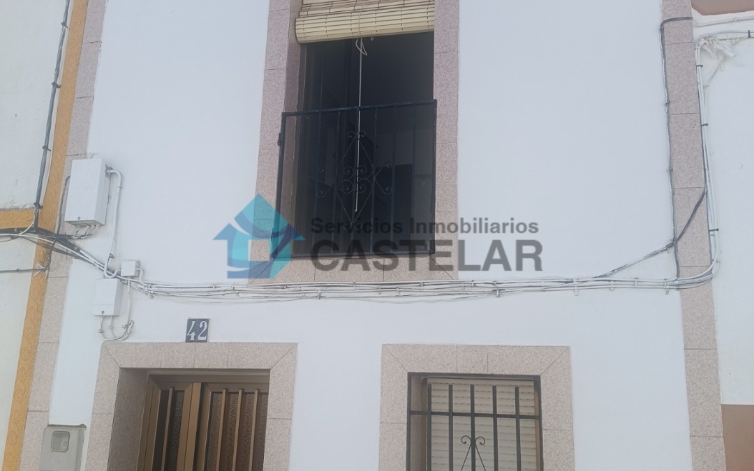 Vivienda en Calle Hernán Cortes (Salvaleon)